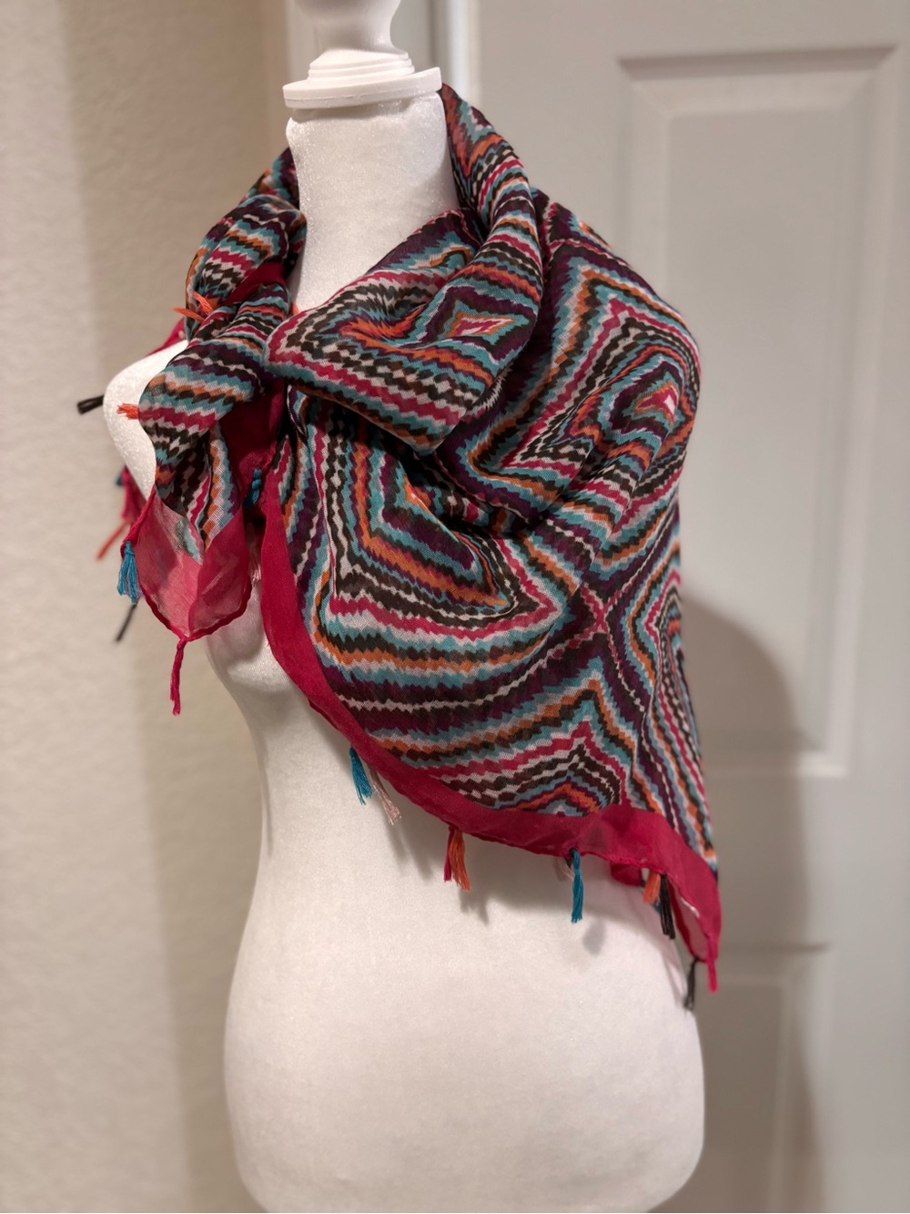 Multicolor Geometric Pattern Women's Scarf with Raspberry Trim
